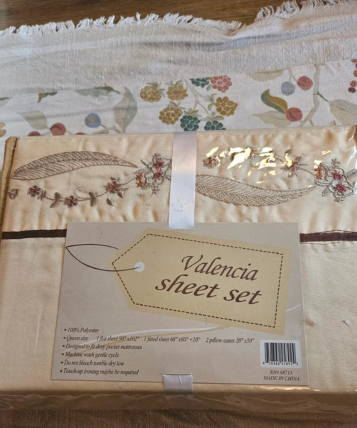 Vintage Valencia Queen Size Embroidered Sheet Set – New Unused
