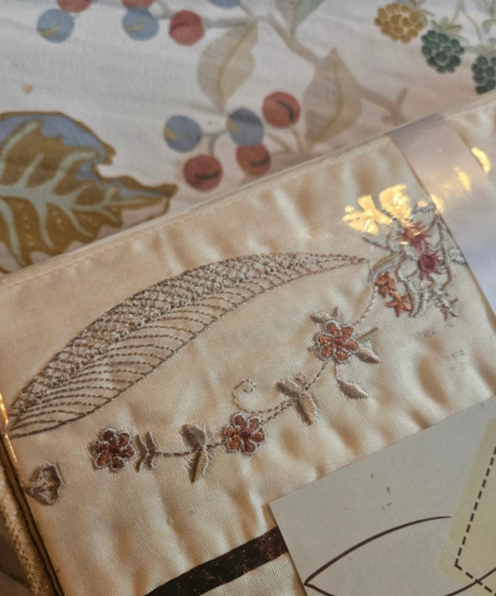 Vintage Valencia Queen Size Embroidered Sheet Set – New Unused